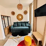 Les Appartements De Nana 6 - Studio Hypercentre, Rue Meynadier, Palais & Plage, Clim, Wifi