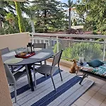 Henri Camille Real Estate -Beautiful One Bedroom Swimming Pool And Parking
