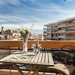 Modern 3 Bedroom, 3 Bathroom Accommodation Near Cannes Old Town Walking Distance To Palais 330