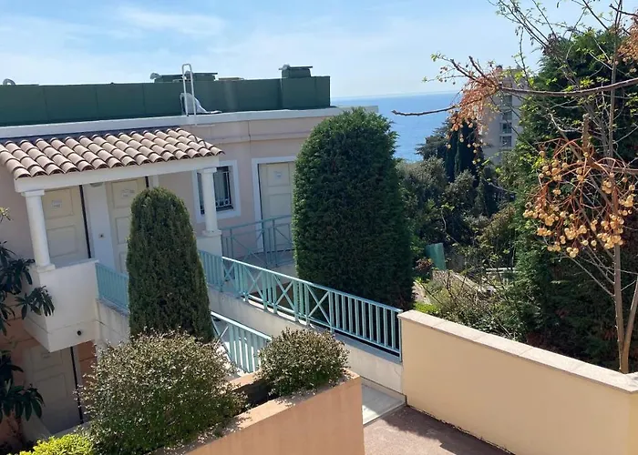 Cannes, Magnifique T2 Villa Vue Mer, Piscine, Garage