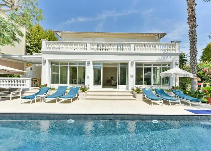 Luxueuse Villa With Pool 7Bd14P - Cannes