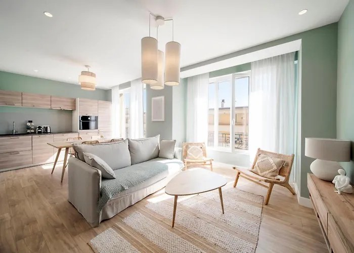 Ref 1943 - Cannes Centre - Apartment For Rent