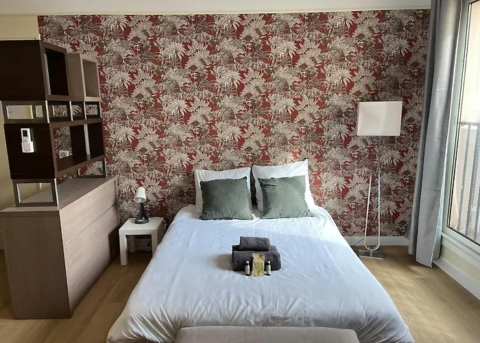 Le Tassigny #Central #Quiet #Air Conditioning #Wifi
