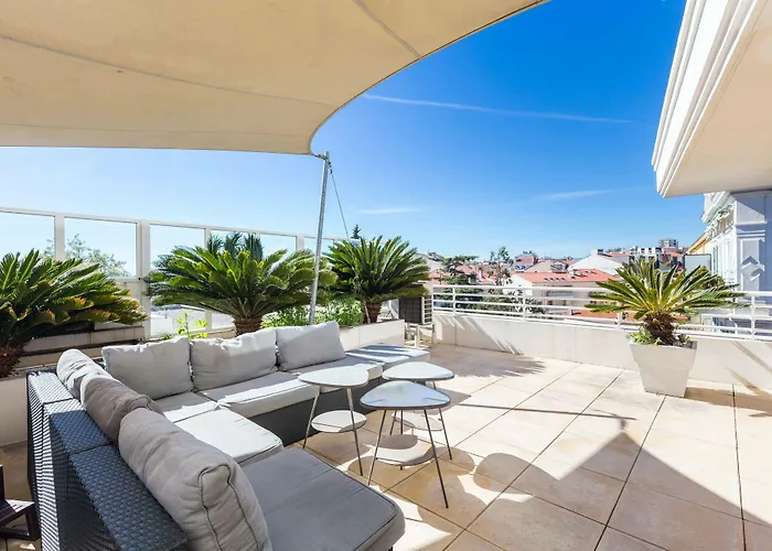Superb Penthouse In Centre Of Cannes Stunning Views Air-Conditioning Internet Near The Palais 532