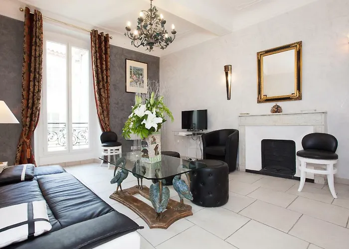 90 Rue Meynadier
