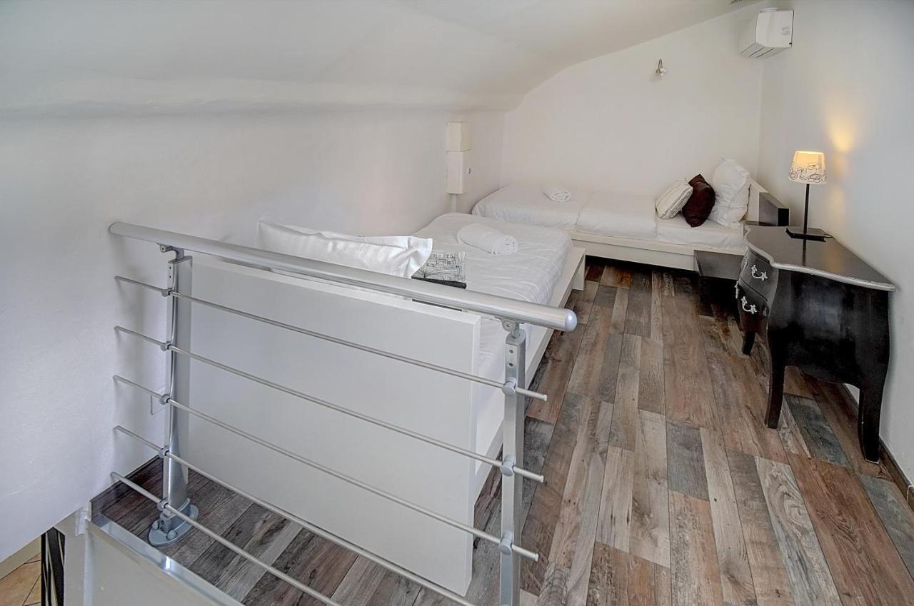 Immogroom- City Center- Ac - 5min From The Palaisrestaurant - Wifi Apartment *