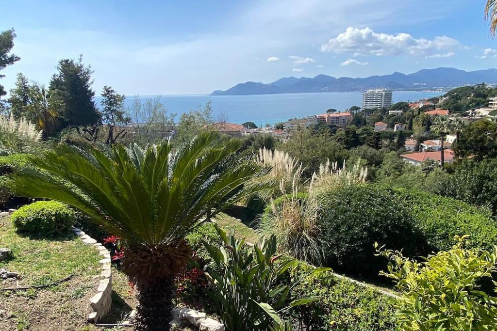 Cannes, Magnifique T2 Vue Mer, Piscine, Garage Appartement *