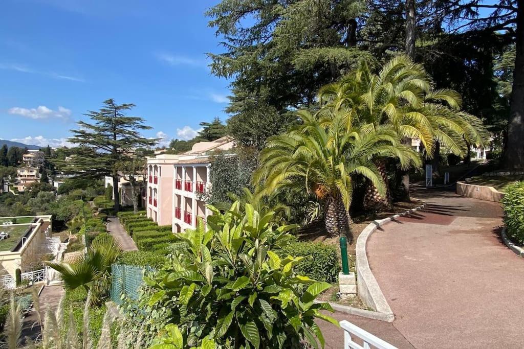 Cannes, Magnifique T2 Vue Mer, Piscine, Garage Appartement *