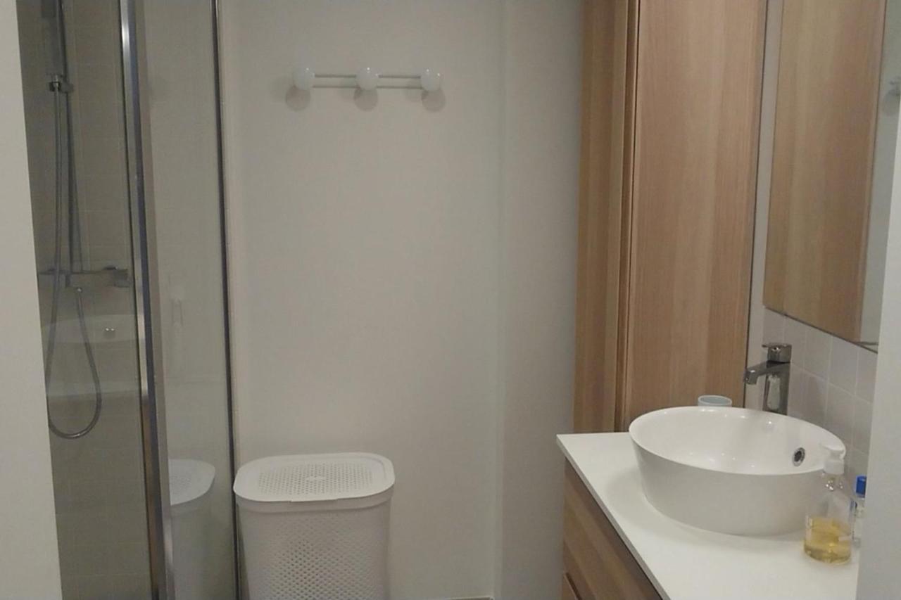 Spacious 70 M Flat With Balcony And Sea View! Apartment Cannes