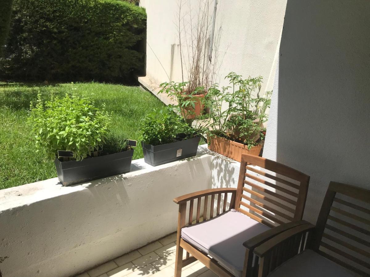 Superbe Studio Terrasse Centre Et Plages A Pieds Apartment *