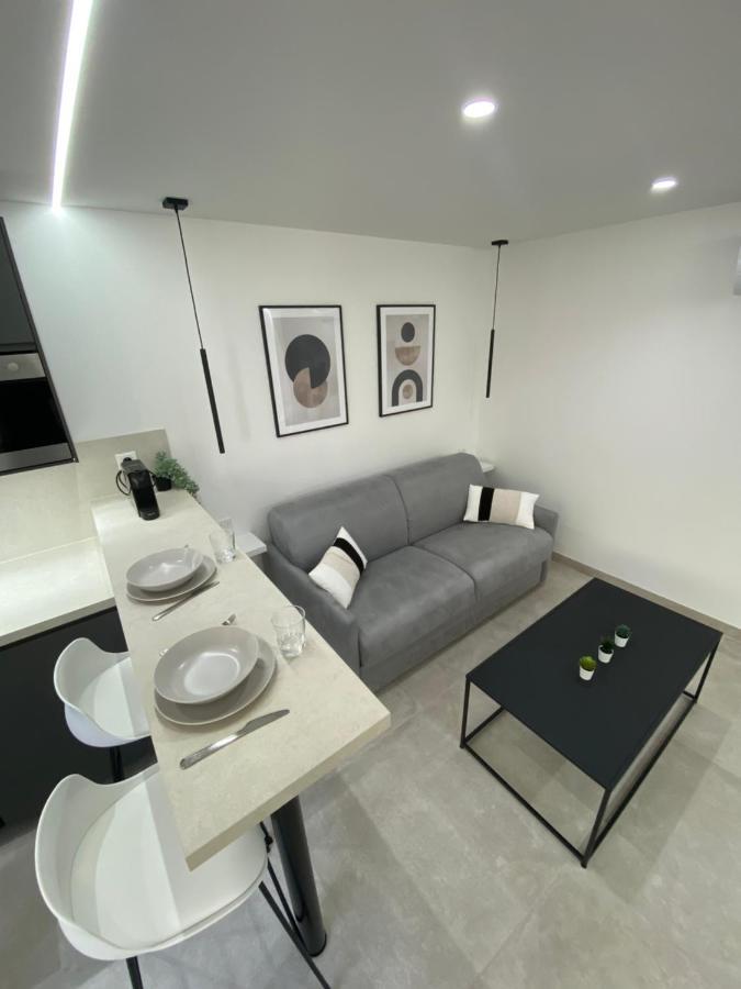 - Magnifique Moderne * Cannes