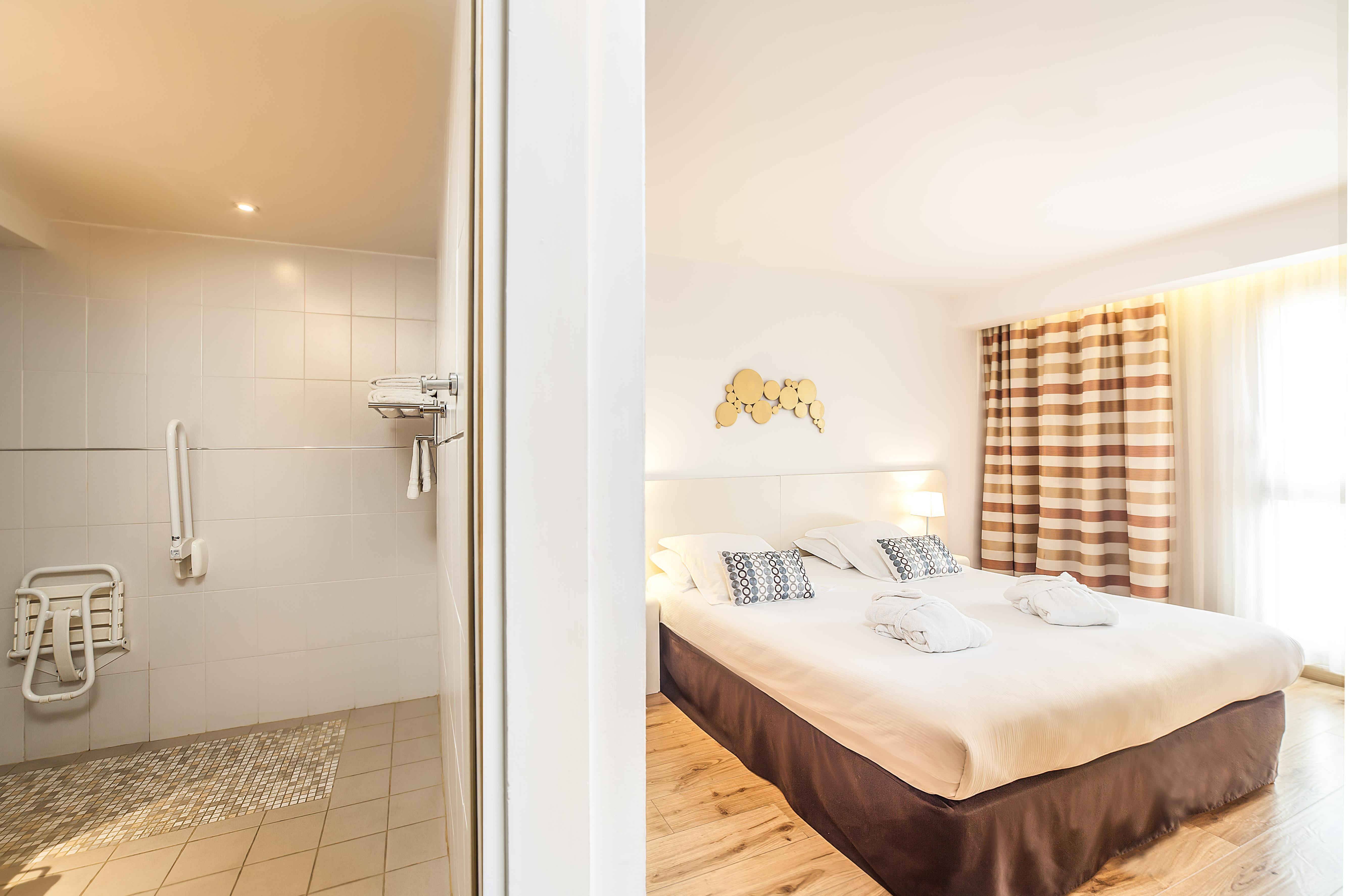 Montaigne & 4* Cannes