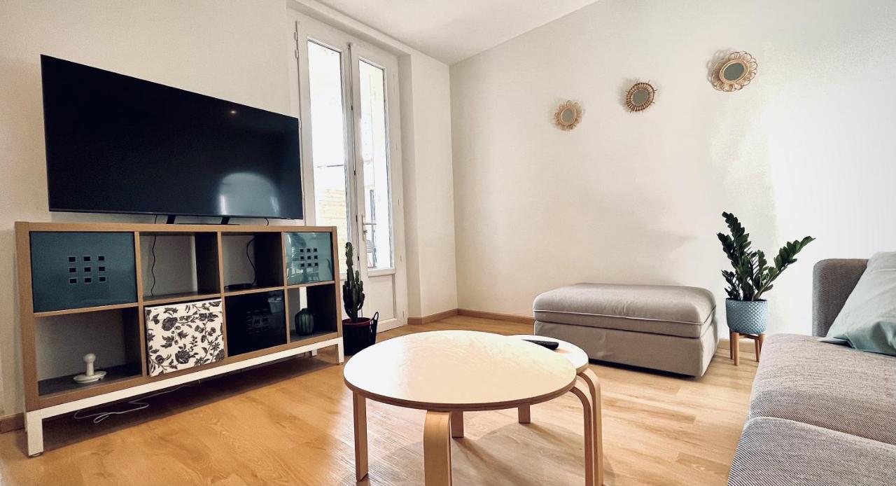 Hébergement de vacances Maison De De 6 Confort Inclus à *