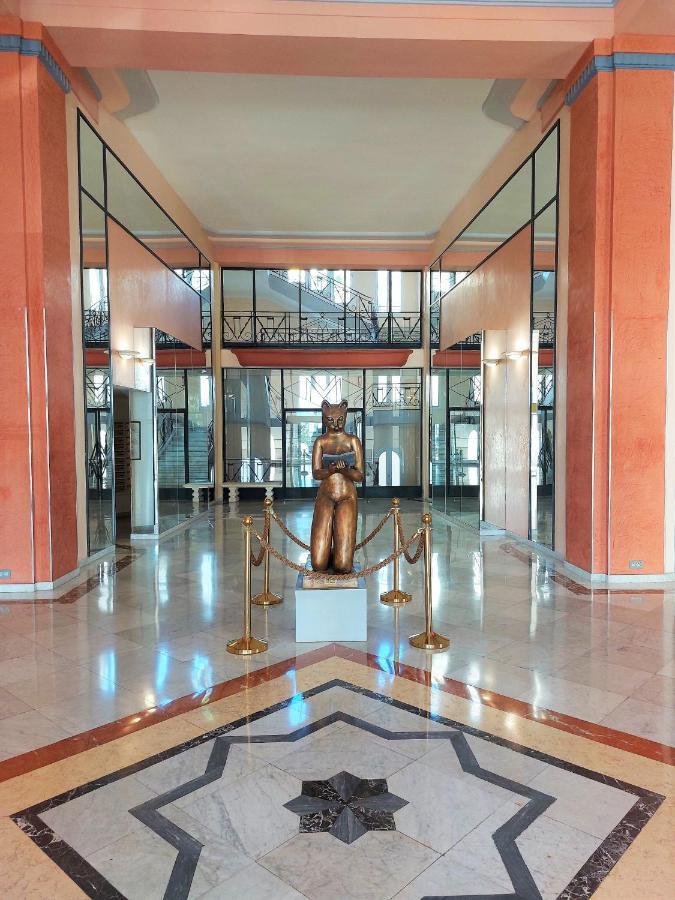 Palais Miramar Croisette Apartamento *