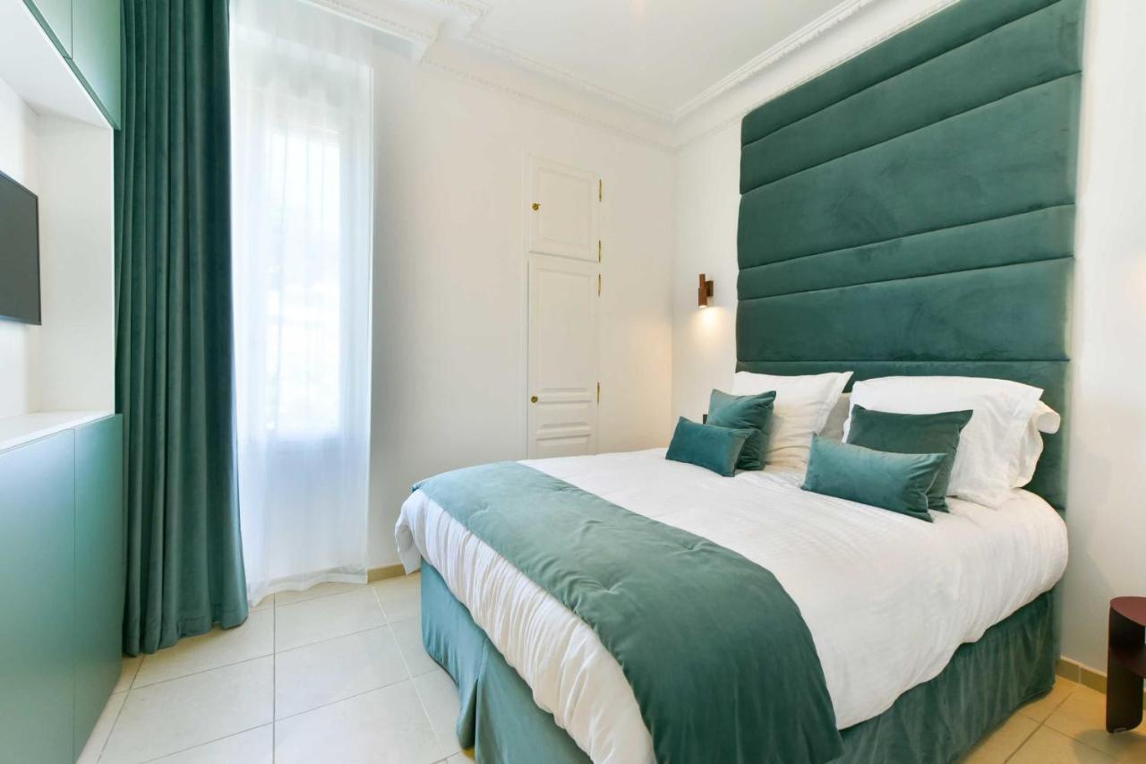 Villa Luxueuse With Pool 7bd14p - Cannes