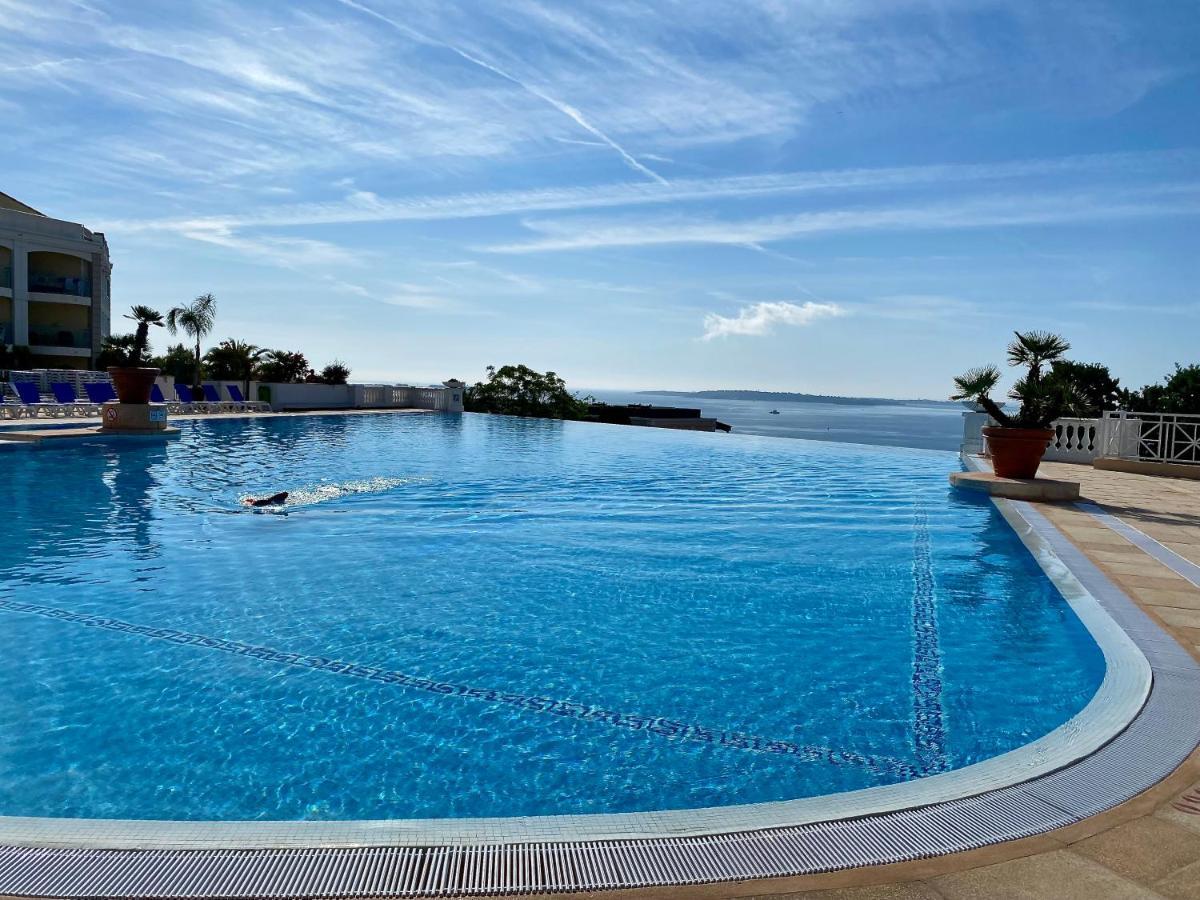 Appartement Le Delacroix - Vue - Résidence Avec Piscine Partagée