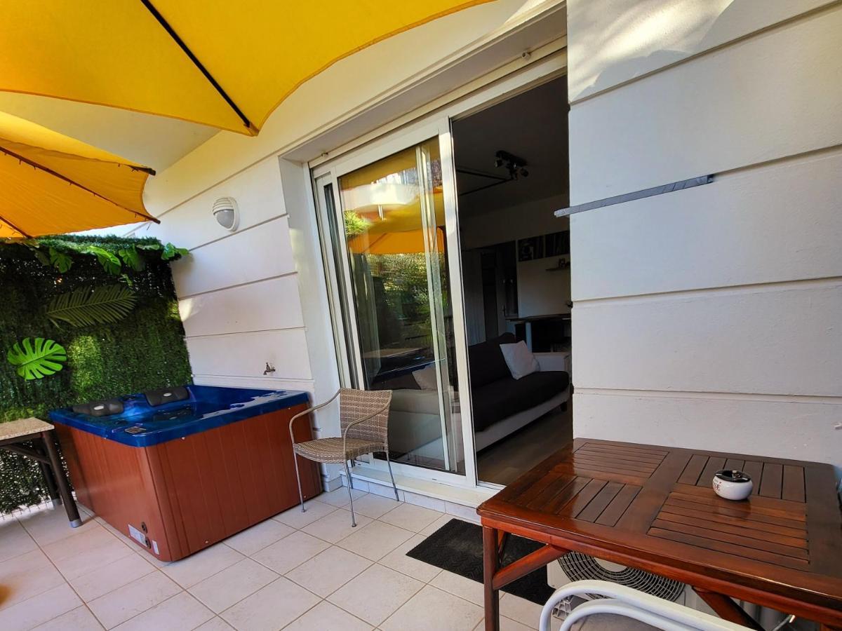 Evasion A Deux, Domaine Prestigieux, Jacuzzi Et Parking Prives, Piscine * Cannes