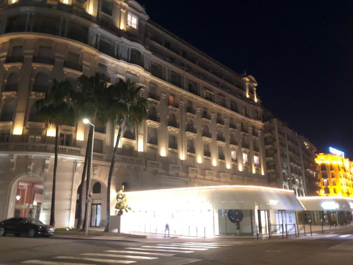 Boulevard De La Croisette Centre * Cannes