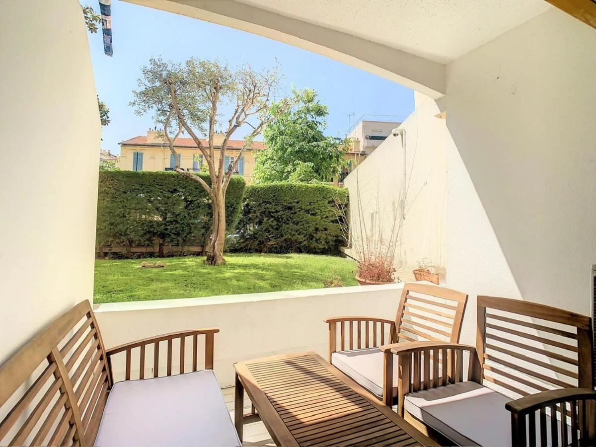 Apartment Superbe Studio Terrasse Centre Et Plages A Pieds *