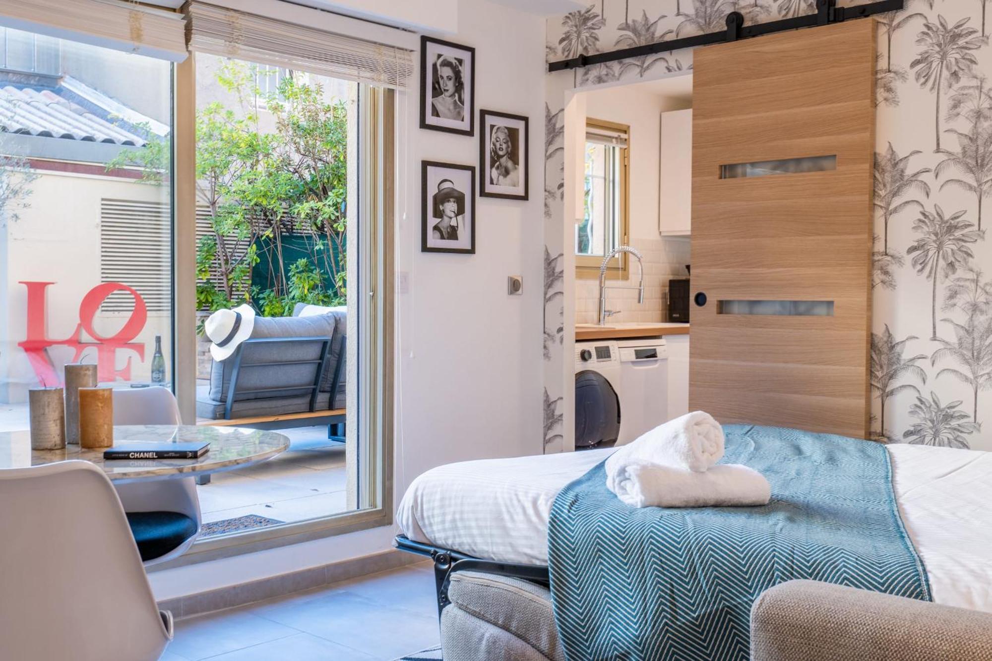 Apartment Rare ! With Terrace 5min Walk To The Palais