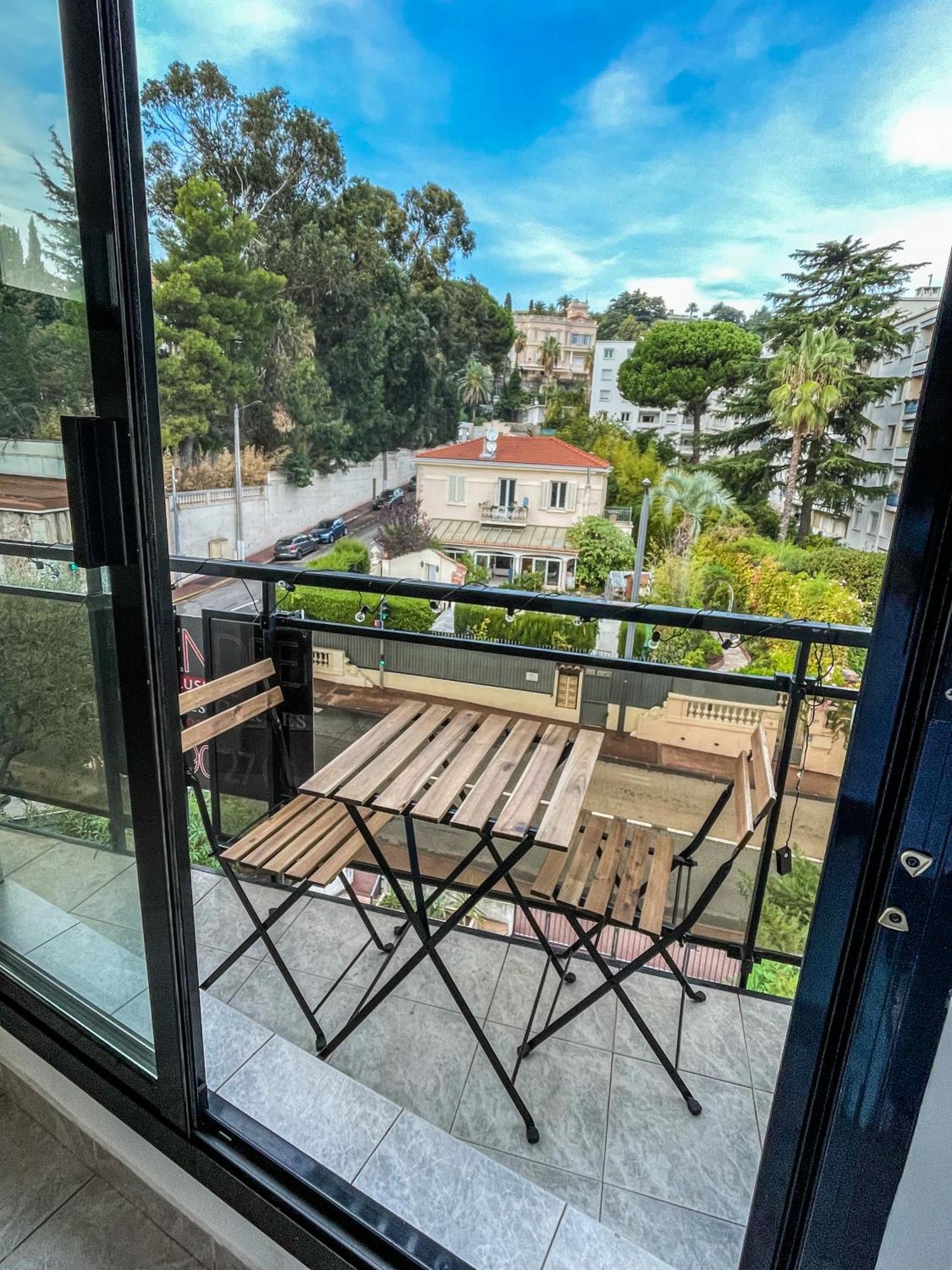 Superbe A 3 Minutes De La Apartment *