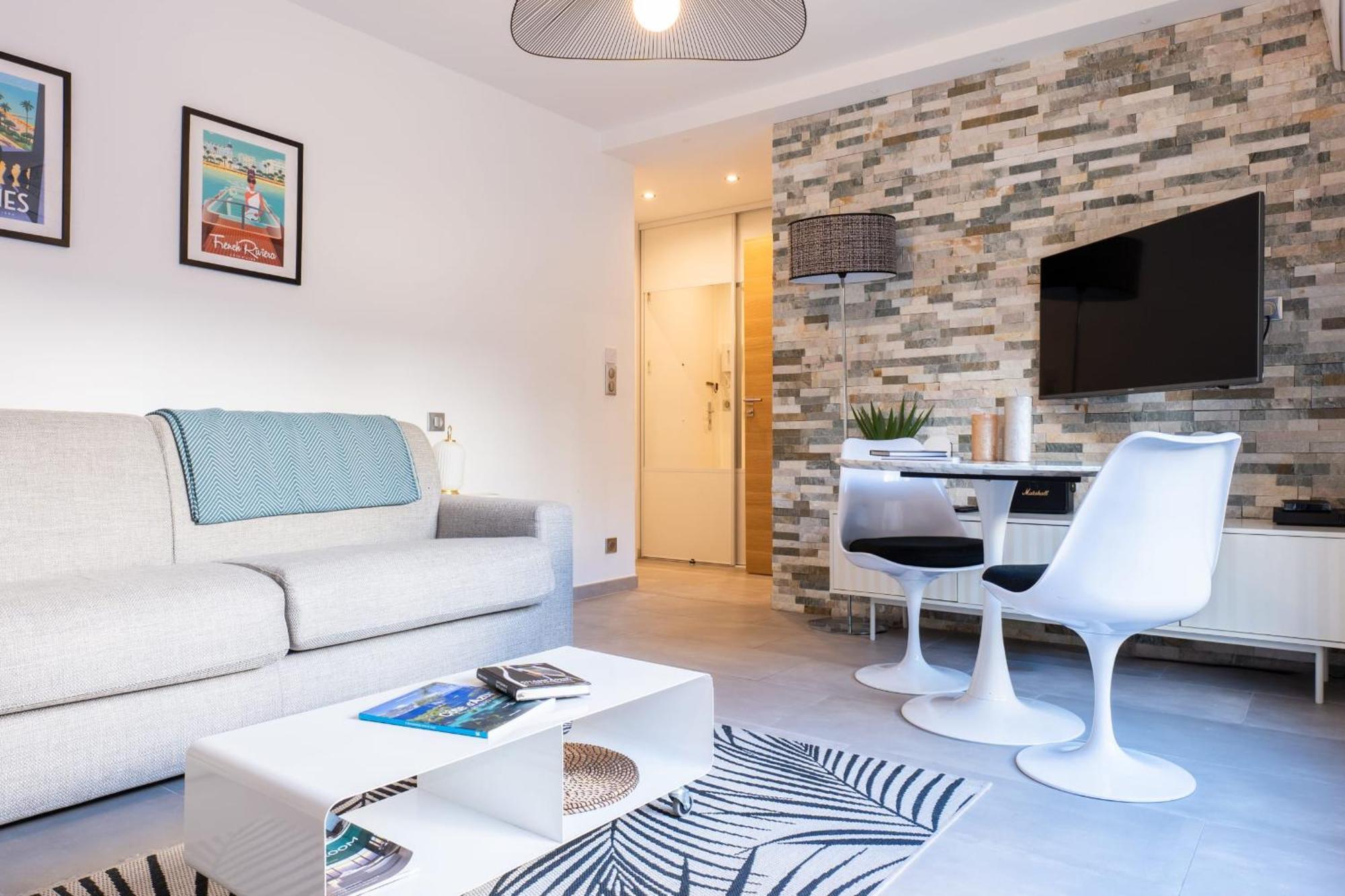 Rare ! With Terrace 5min Walk To The Palais Apartment *