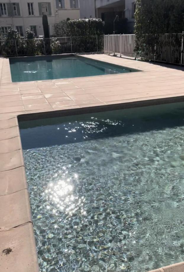 Apartment Toit Terrasse Dans Avec Piscine
