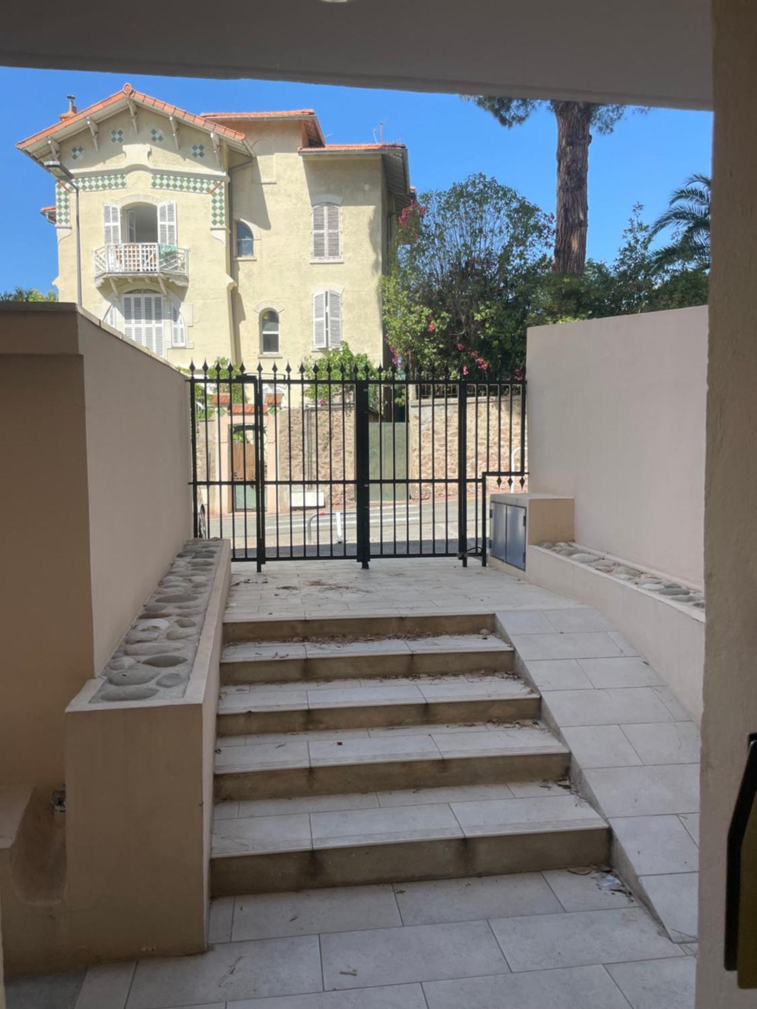Toit Terrasse Proche Plages Croisette Et Palais Des Festivals Cannes