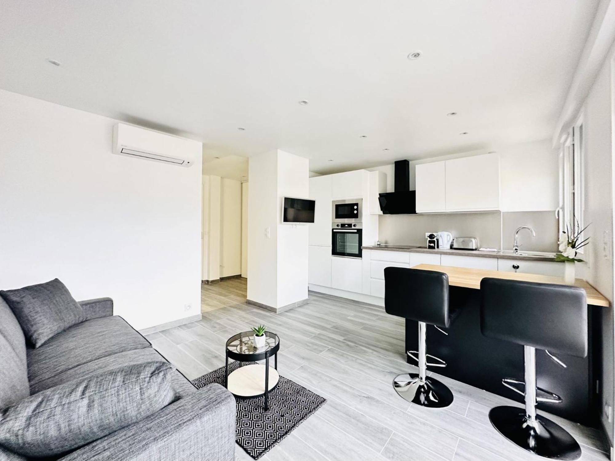 Apartment Le Royal Carnot - - Centre Terrasse