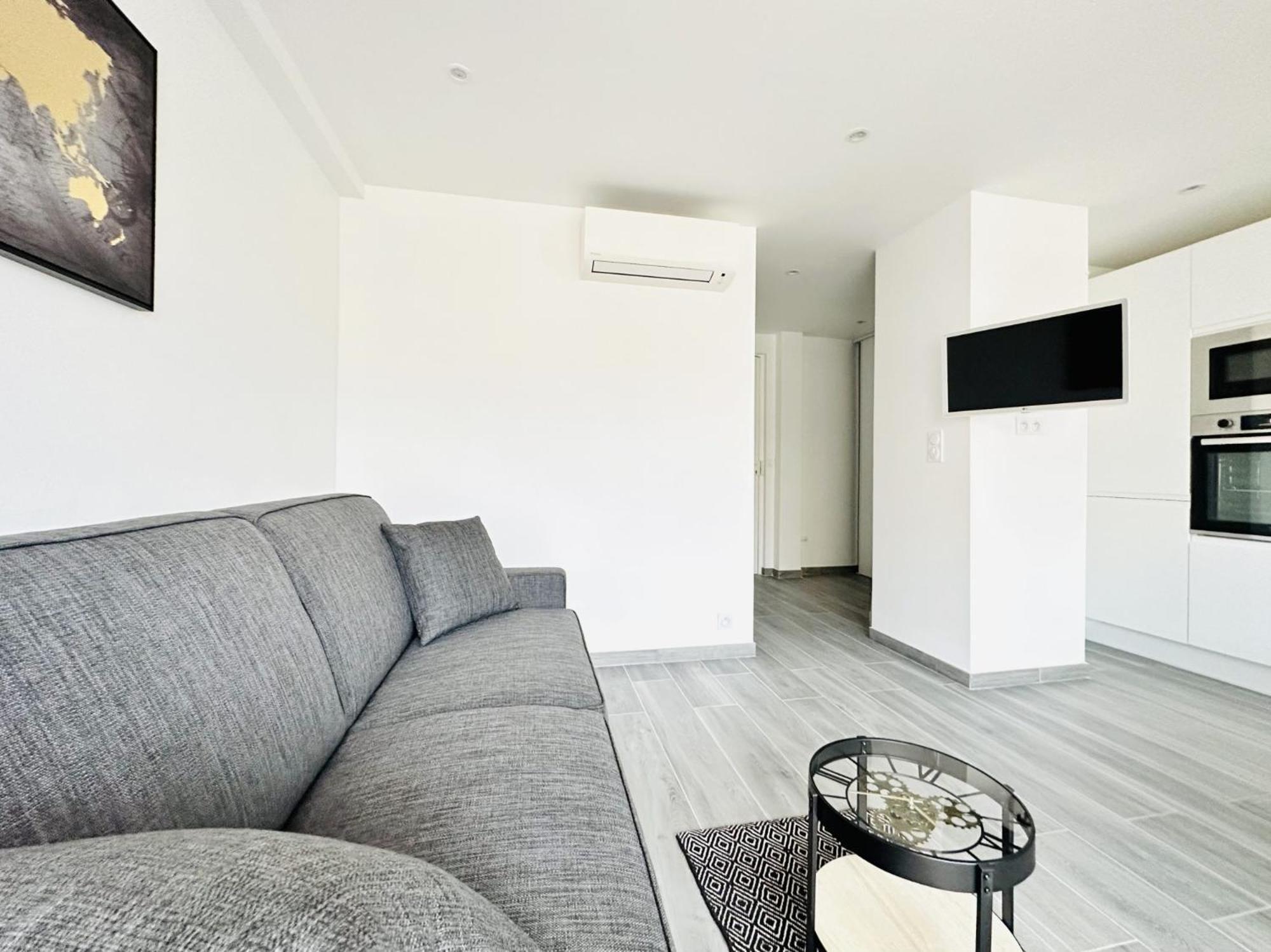 Apartment Le Royal Carnot - - Centre Terrasse Cannes