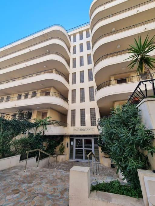20' A Pieds Palais Wifi Appartement