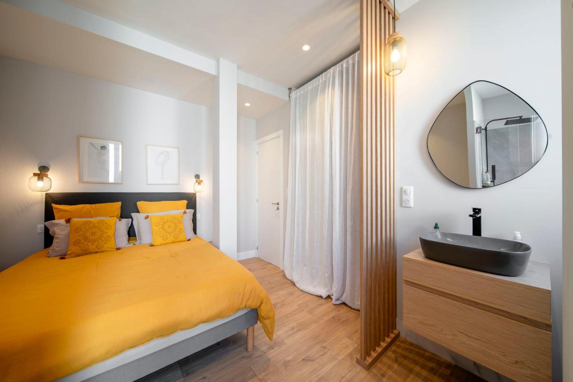 Apartment Ref 1943 - Centre - For Rent *