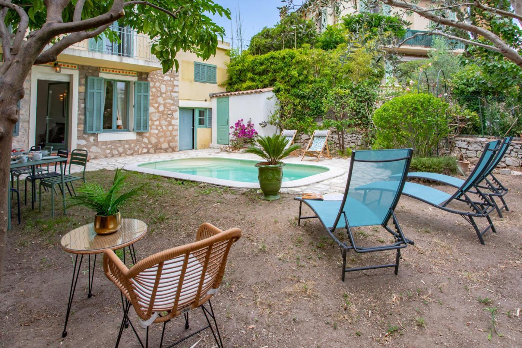 Villa C8 - Lovely House 4 Bdr - Pool, Ac, Garage & Wifi *