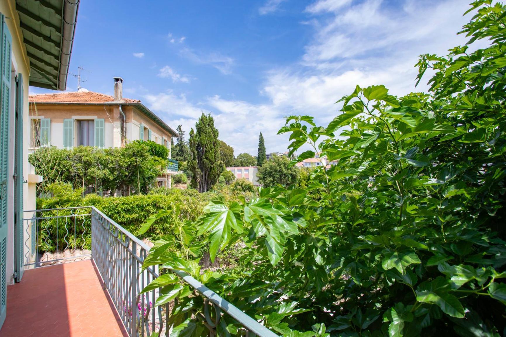 C8 - Lovely House 4 Bdr - Pool, Ac, Garage & Wifi Villa *