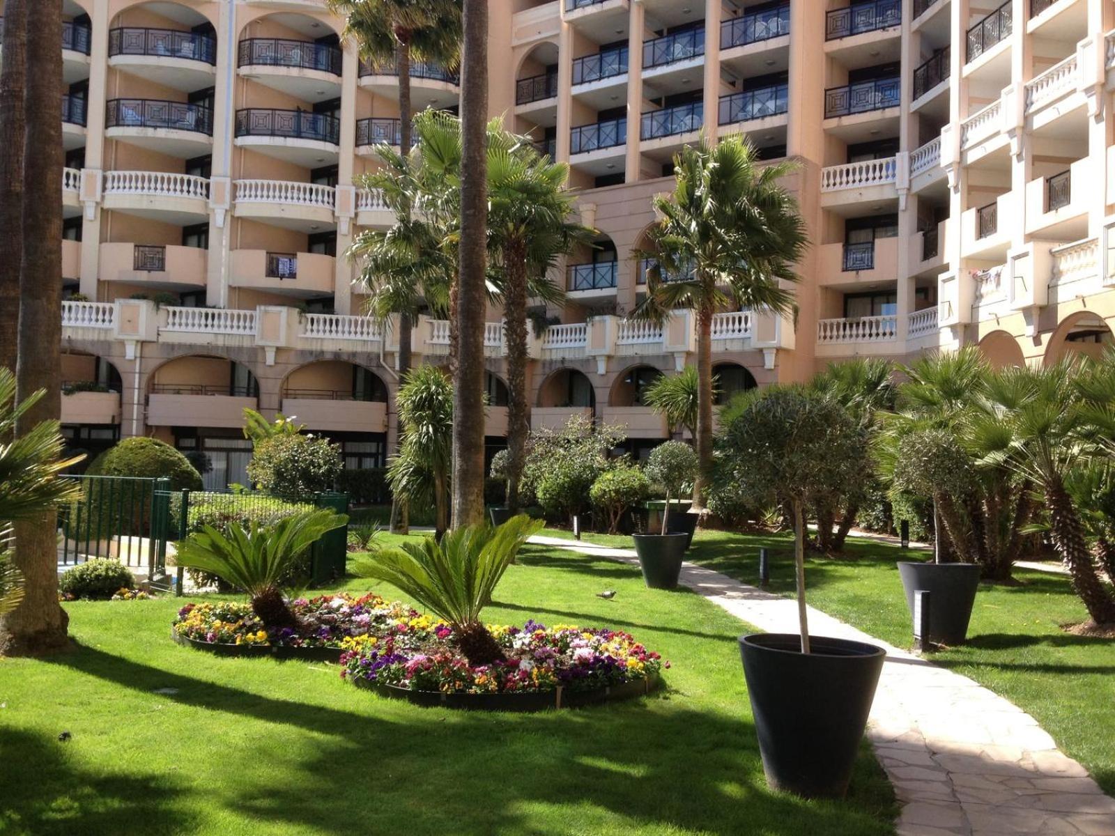 Hotel La Palme D'azur *