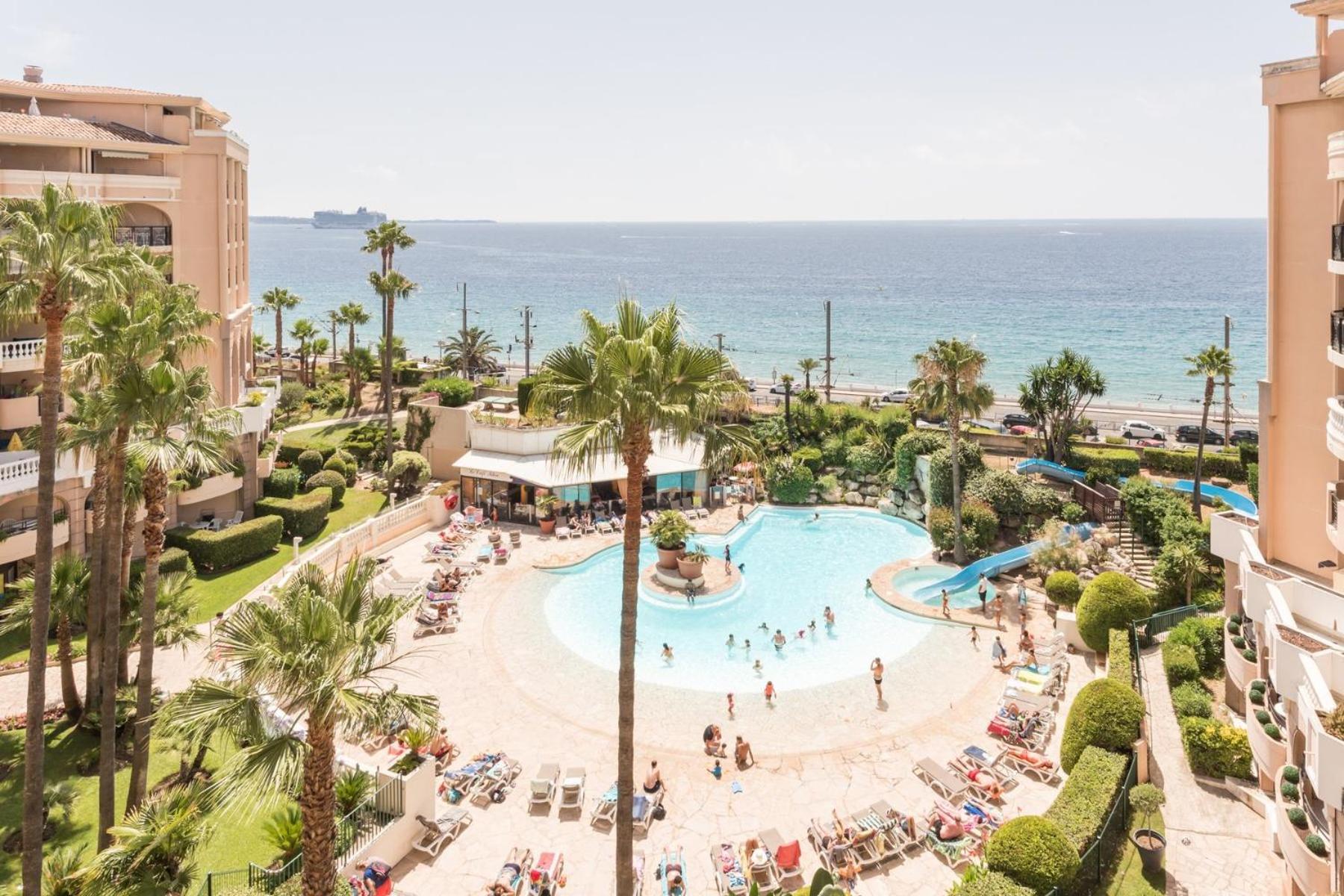 La Palme D'azur *