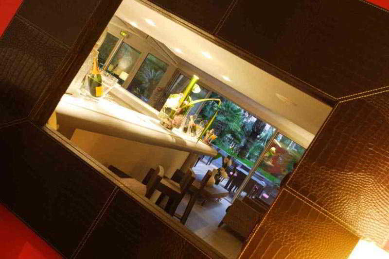 Hotel Cezanne 4*