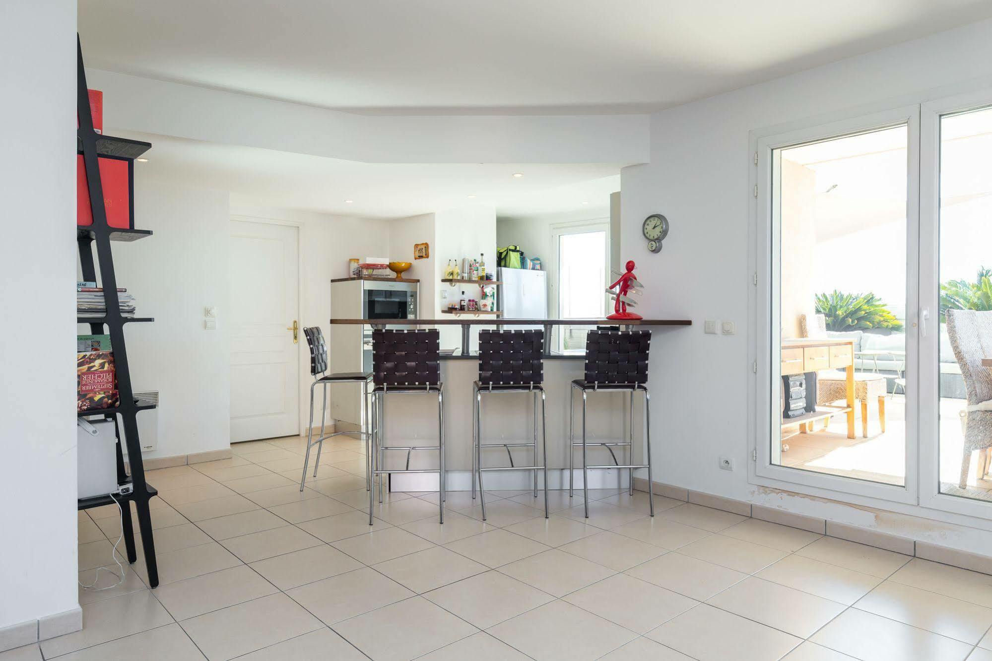 Superb Penthouse In Centre Of Stunning Views Air-conditioning Internet Near The Palais 532 Apartment Cannes