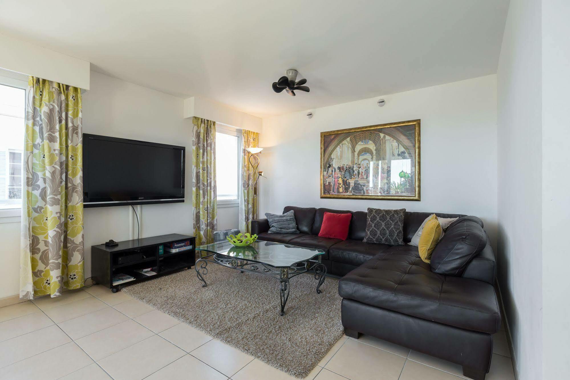Superb Penthouse In Centre Of Stunning Views Air-conditioning Internet Near The Palais 532 Apartment