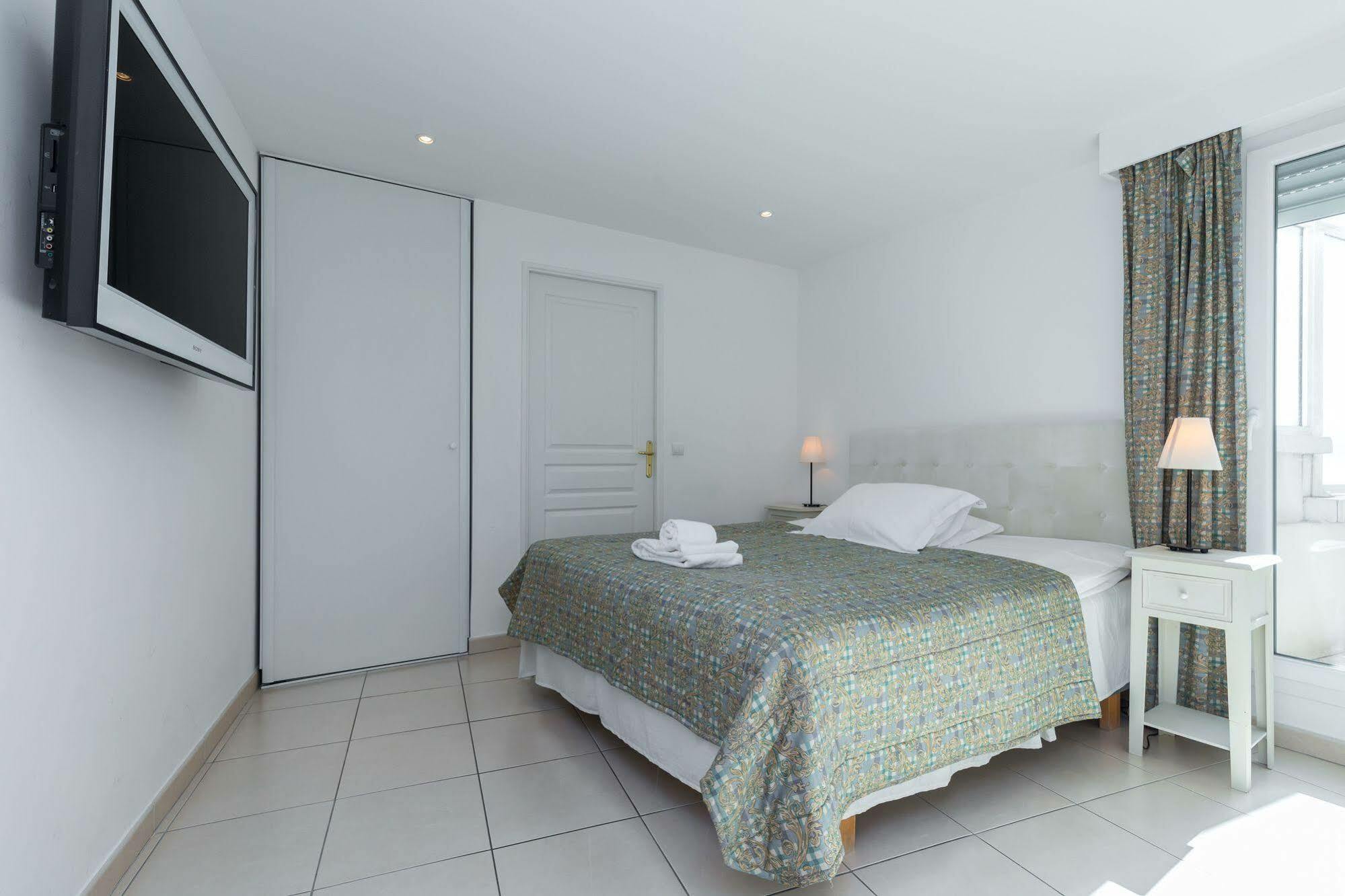 Apartment Superb Penthouse In Centre Of Stunning Views Air-conditioning Internet Near The Palais 532 Cannes