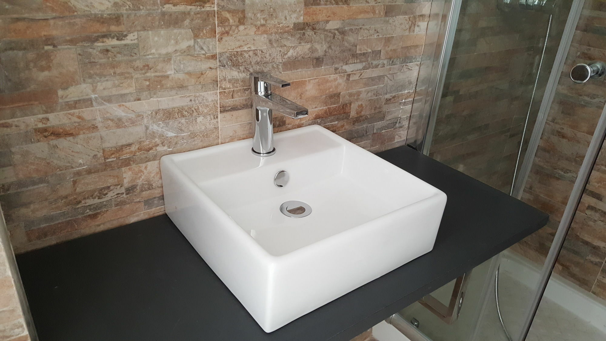 Lovely Renovated 5pax In The Heart Of