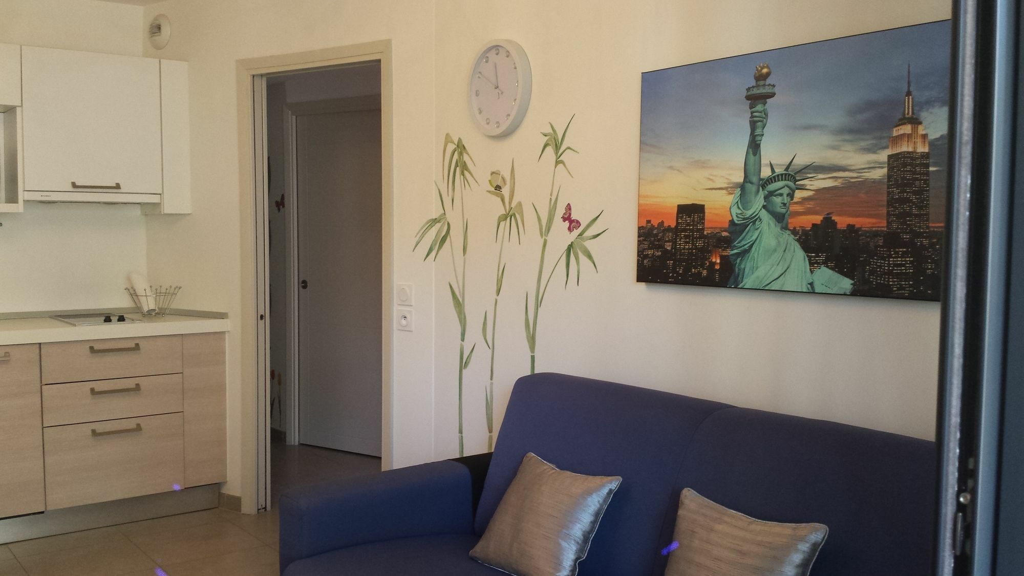 Modern Deluxe Two-bedroom * Cannes