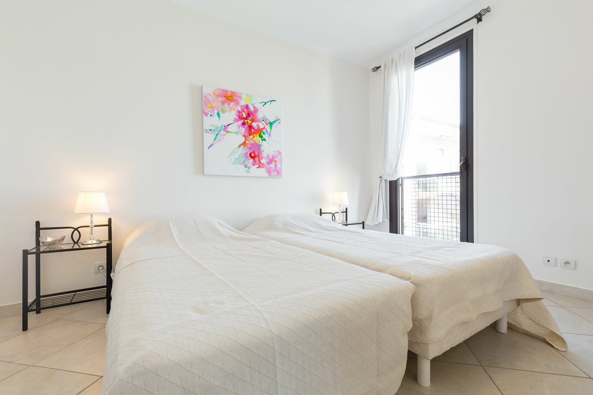 Apartment Modern 3 Bedroom, 3 Bathroom Near Old Town Walking Distance To Palais 330 Cannes
