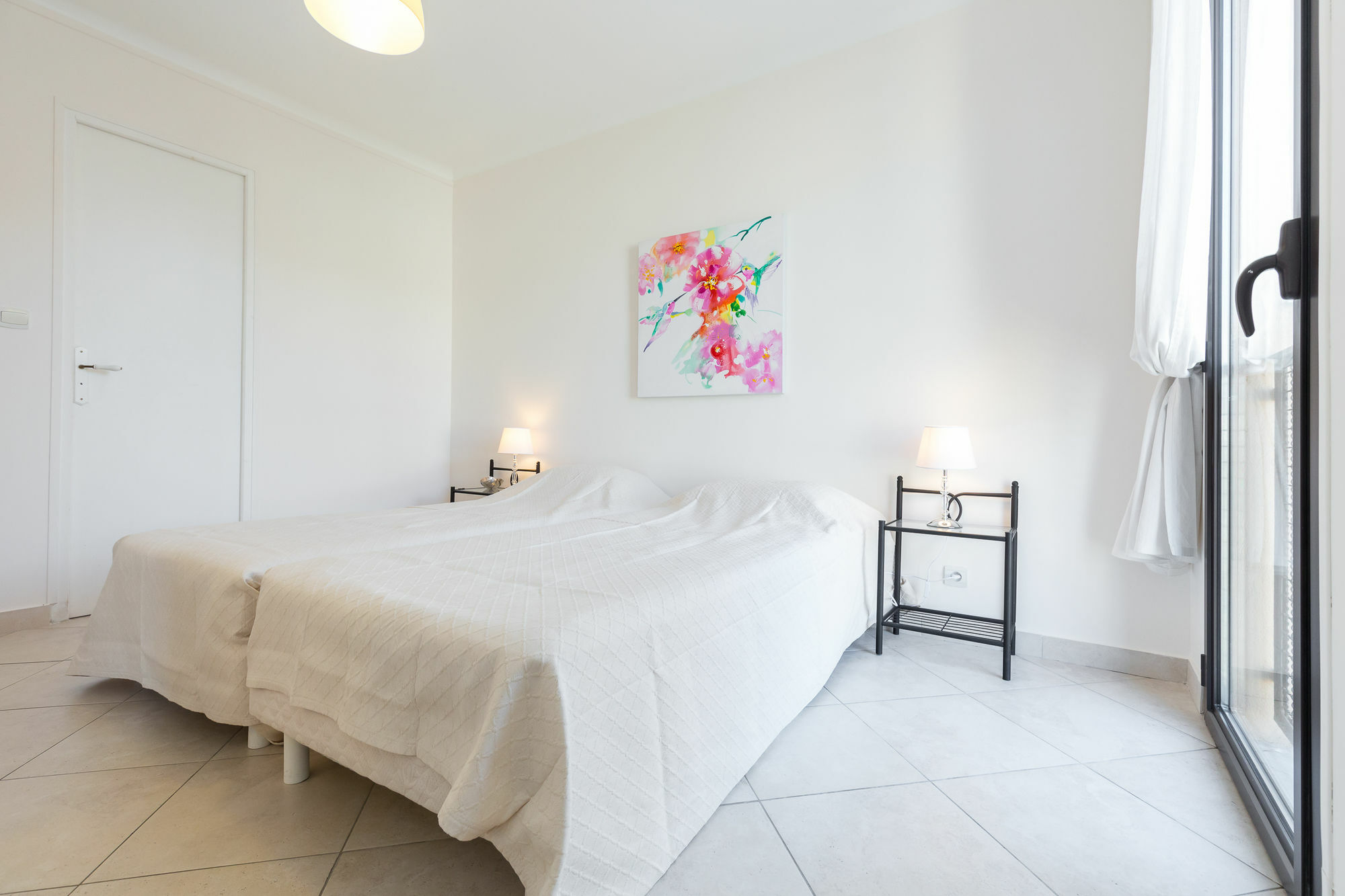 Modern 3 Bedroom, 3 Bathroom Near Old Town Walking Distance To Palais 330 Apartment Cannes