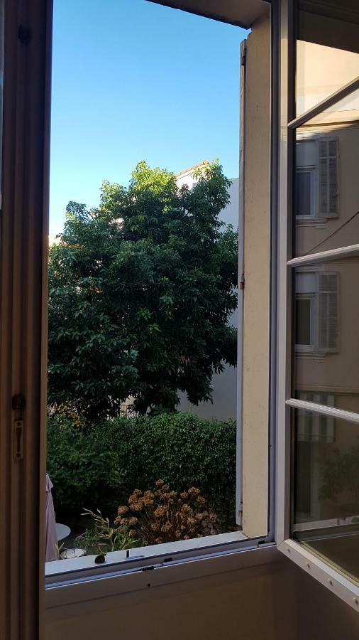 Forville Apartment *