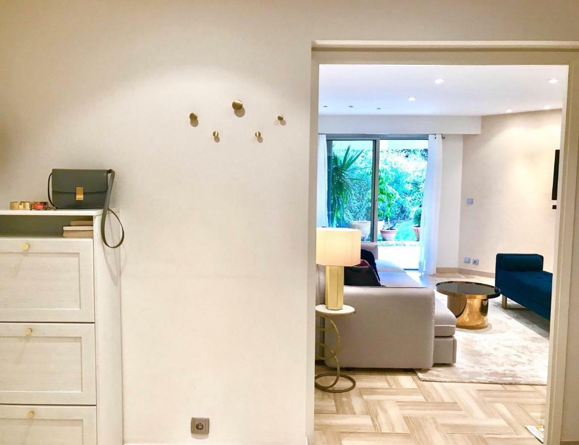 Apartment 19 Rue Du Parc Alexandre Iii *