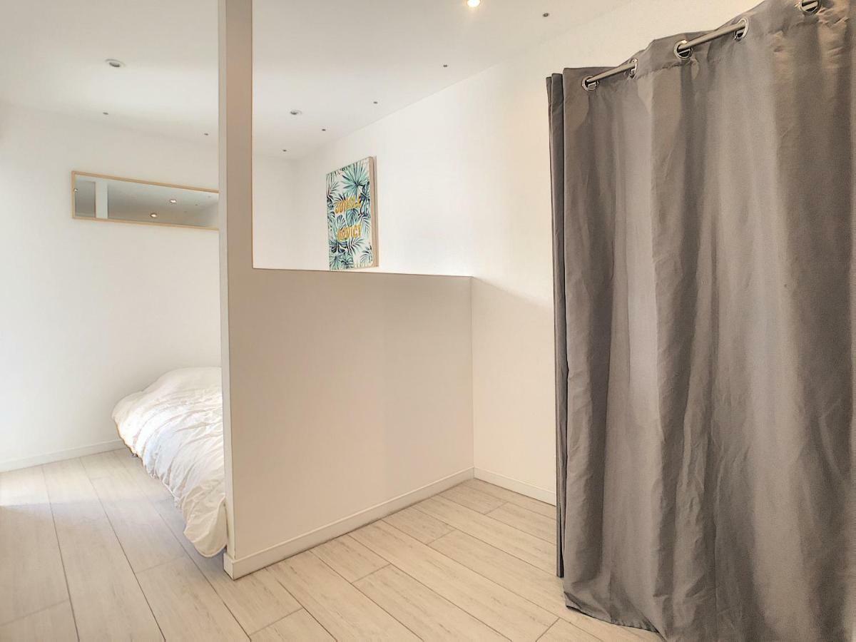 Apartment 9 Calmette