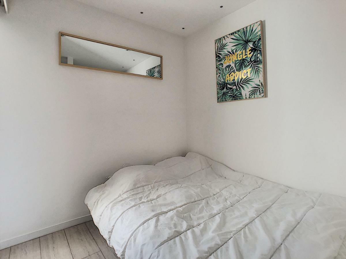 Apartment 9 Calmette