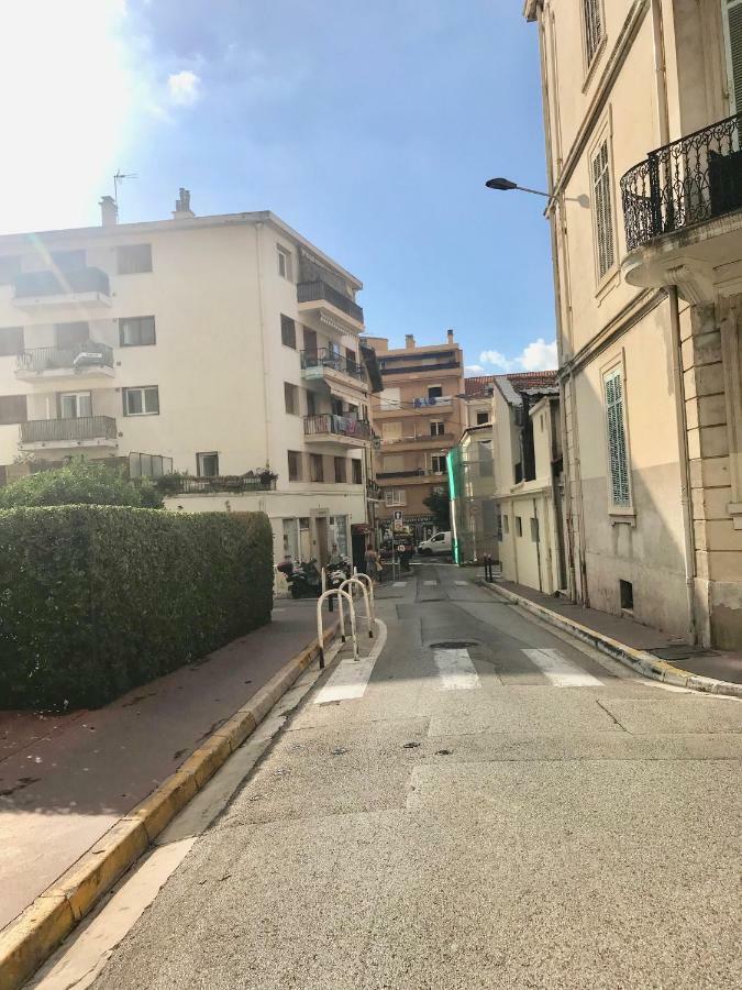 9 Calmette Apartment Cannes