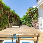 Secret Garden Ideal For Congres And Holidays Live In Le Florence